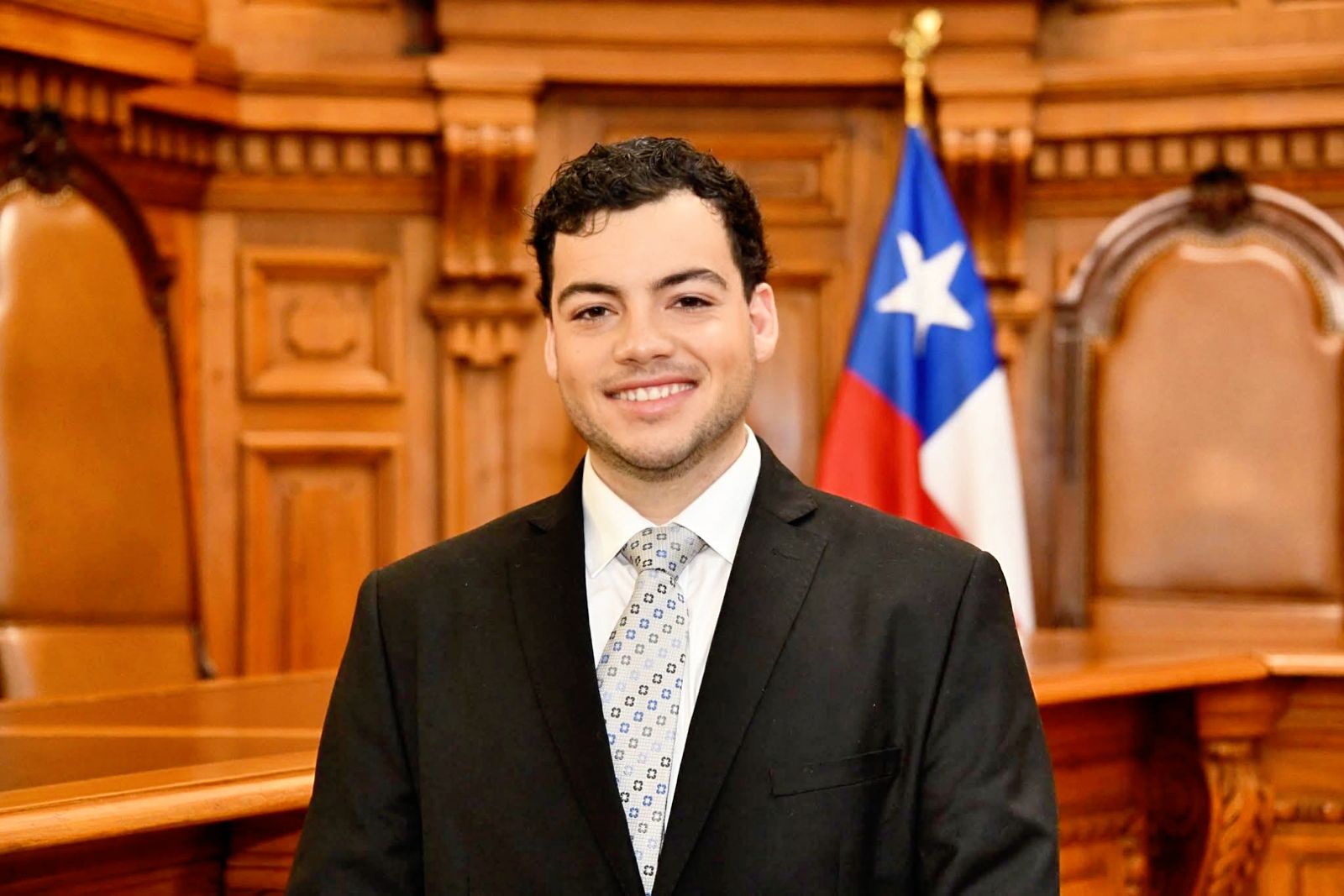 Diego Ampuero — Fundador de AGC Partners